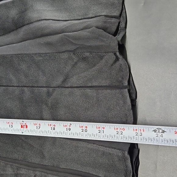 Black Pleated Skirt 2 - Picture 6 of 8